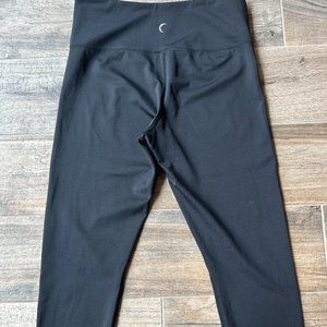 Zyia Capri Leggings